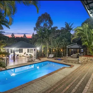 Paradise Retreat With Waterfall & Pool On 2000m2 Holiday home